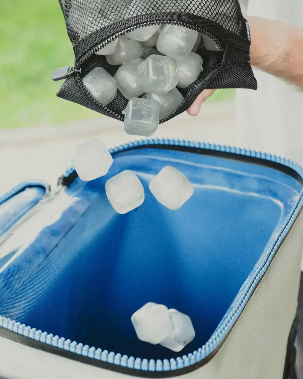 The Single - (1 Pack) Reusable Ice Cubes and Bag